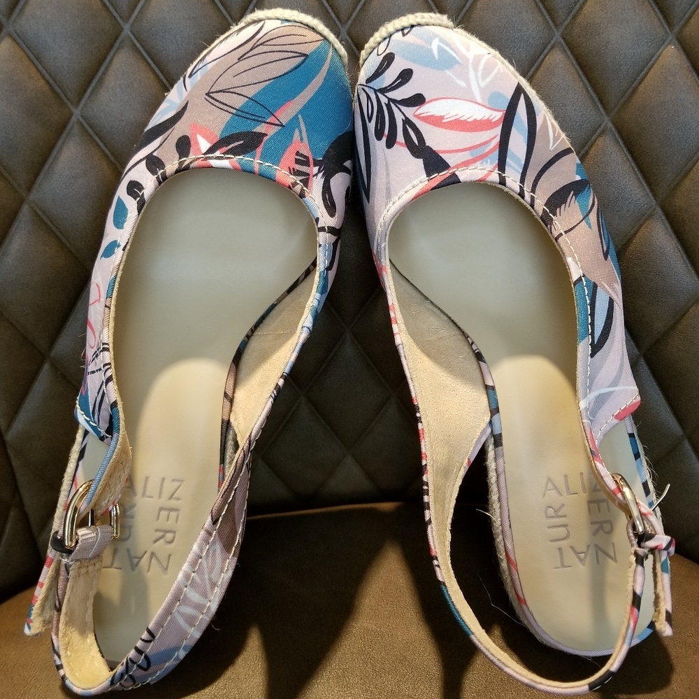 Naturalizer Espadrille Wedge Heel Sandal Blue Pink Neutral - Picture 3 of 8